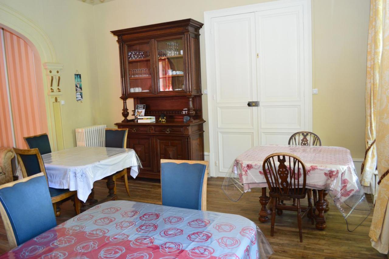 La Brasserie Chambre D'Hotes De Delphine Saulge Екстер'єр фото